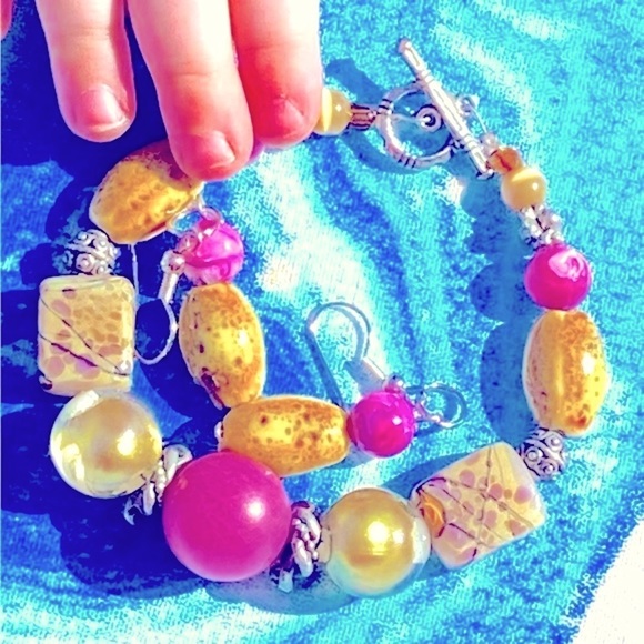 Handmade Beaded Bracelet & Earring Set- Beautiful Colors-Gently Used Condition - Picture 7 of 16